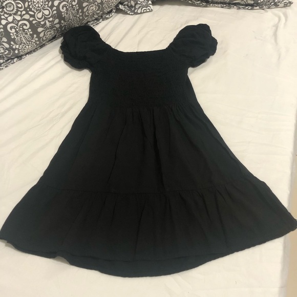 BLACK DRESS. - Picture 2 of 3